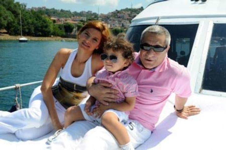 Mehmet Ali Erbil Tuğba Erbil ile evlendi çiftin Ali Sadi adını verdikleri bir de oğulları var. Ancak bu evlilikte 2010 yılında sona erdi.