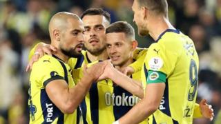 Şampiyonluk kaçtı, Fenerbahçeli yıldızın paylaşımı taraftarı çileden çıkardı!