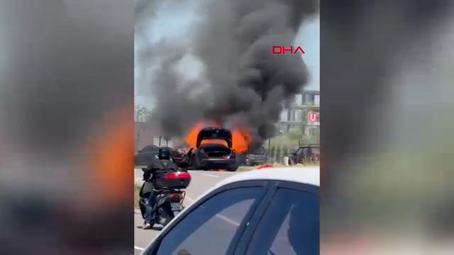 Lüks araç cayır cayır yandı! Değeri tam 20 milyon... Araç Beşiktaş Başkanı Serdar Adalı'nın oğlunun çıktı!