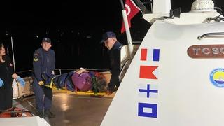 Çanakkale'de rahatsızlanan iki hastanın tıbbi tahliyesi Sahil Güvenlik ekiplerince gerçekleştirildi