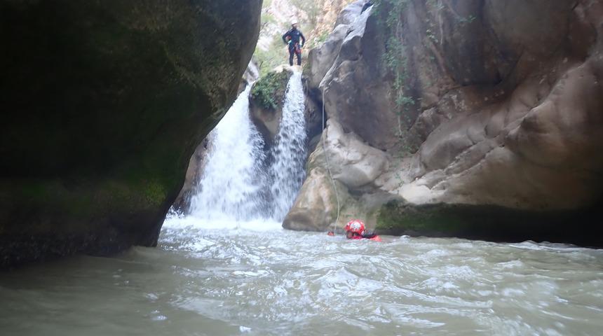 Yazılı Kanyon'da kaybolan üniversiteli Muhammet Enes Sarıkaya'dan acı haber! Ayağı kayıp düşmüştü, saatler sonra cansız bedeni bulundu