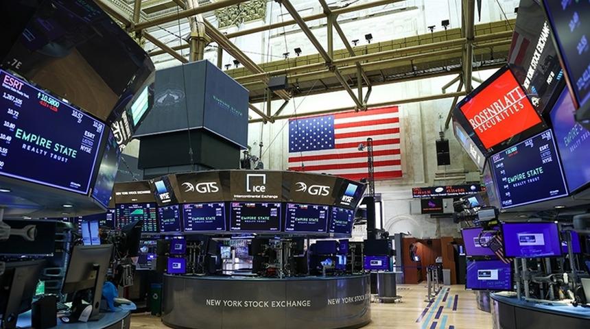 Moody's kredi notunu düşürünce zirveden düştü! ABD borsası sert geriledi