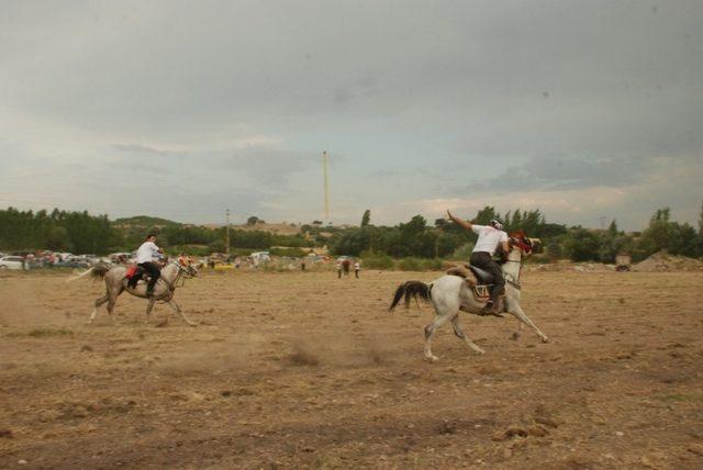 Atlı Cirit Spor Kulübü, Belediye Başkanı Saraoğlu’ndan destek istedi