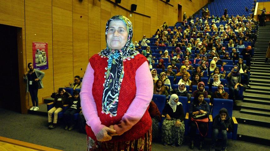 &Uuml;mmiye Ko&ccedil;ak: &Ouml;n yargılarımızı kıralım, kucaklaşma zamanı