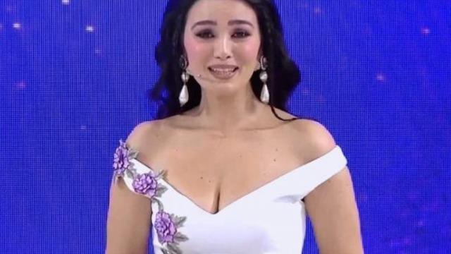 Çarkıfelek'in efsane hostesi Emel Özkızıltaş fenomen yarışmaya dahil oldu! Sosyal medya onu konuştu! 'Tanıyamadım' 