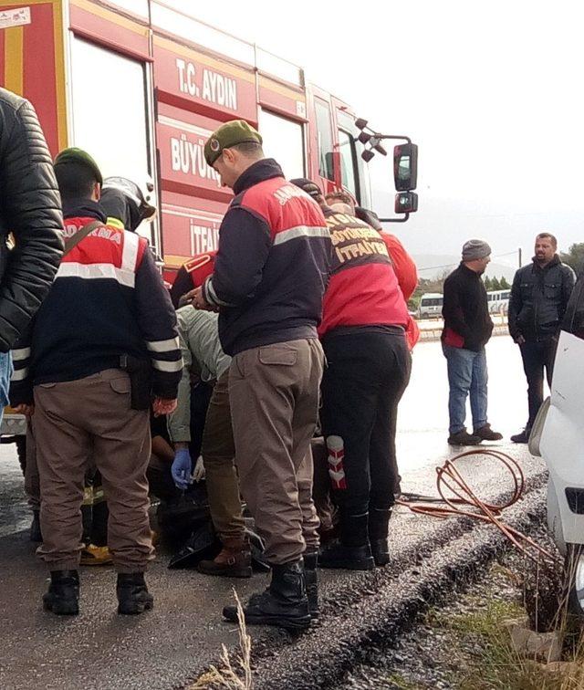 Kontrolden çıkıp beton direğe çarpan sürücü hayatını kaybetti