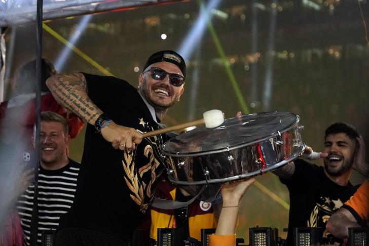 Avrupa Galatasaray'ın şampiyonluğunu konuşuyor! Mourinho ve Fenerbahçe detayı dikkat çekti G5