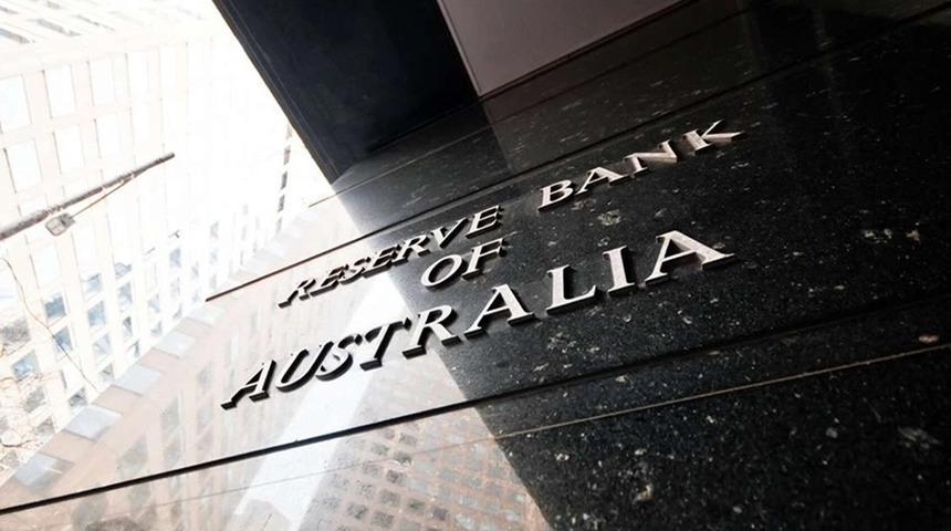 Avustralya Merkez Bankası, faizi 2 yılın en düşük seviyesine indirdi! Karar sonrası ABD dolarına karşı değer kaybetti