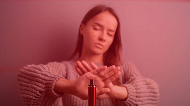 Gençler dikkat! Sigara içmeyi bıraktırmıyor, alıştırıyor! Sigarayı bırakmak için hangi tedavi önerilir? Uzmanlar uyardı...