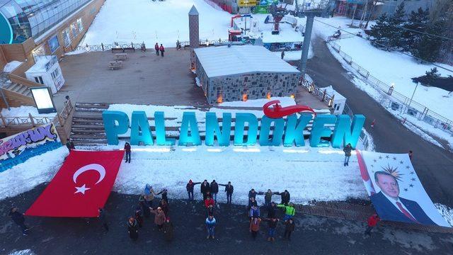 Erzurum Gençlik Meclisi Cumhurbaşkanı Erdoğan’ın doğum gününü kutladı