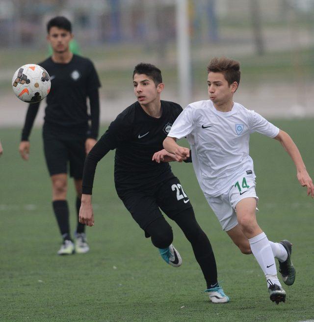 Altay’ın U-19 takımı ilk yenilgisini Manisa’dan aldı