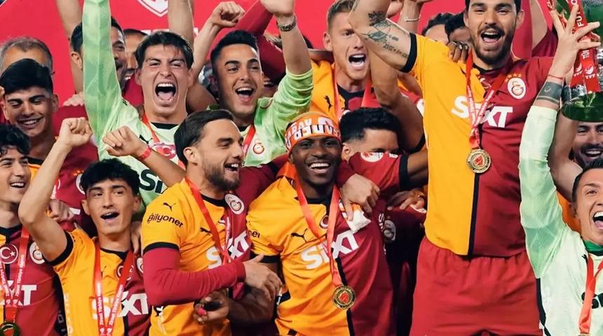 Galatasaray'dan rekor üstüne rekor! 48 saatte dev ciro: 250 bin üründen fazla satıldı
