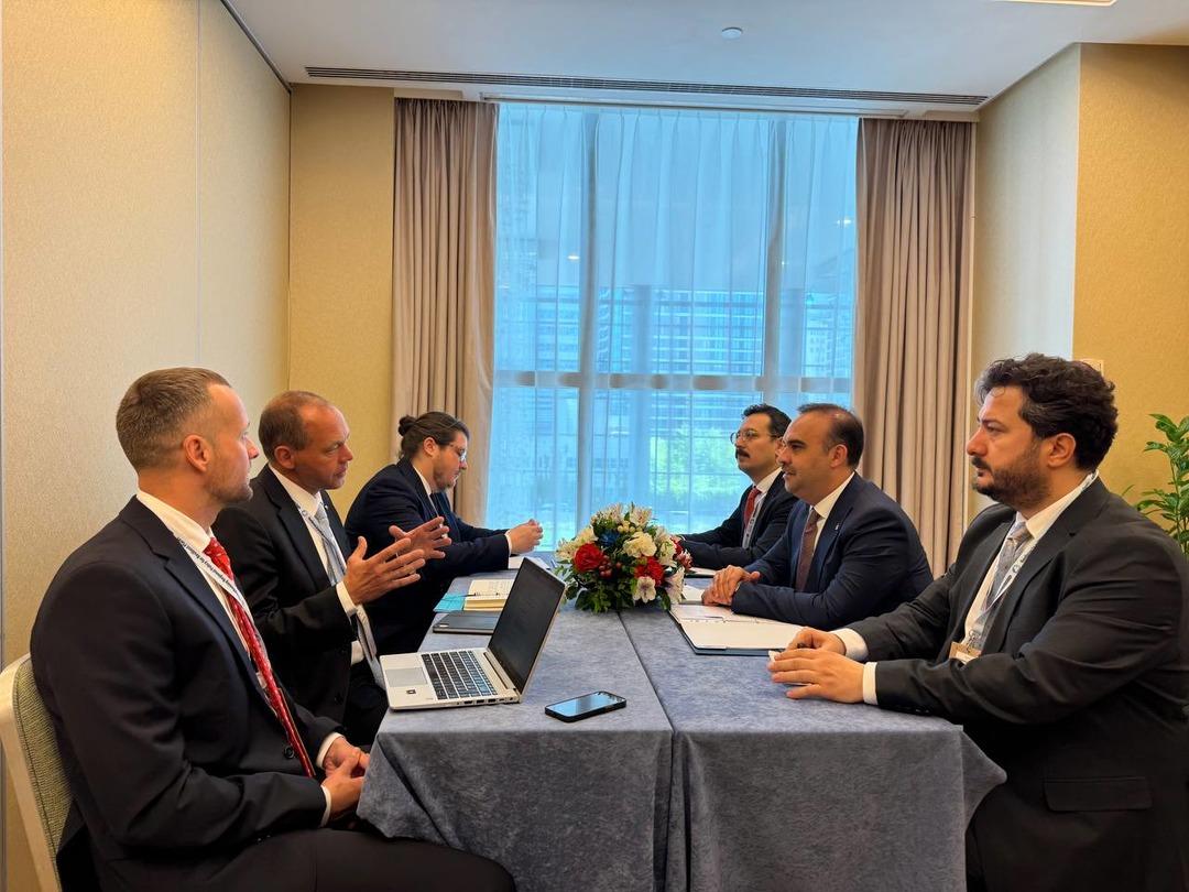 Bakan Kacır dan Polonya da diplomasi trafiği 1