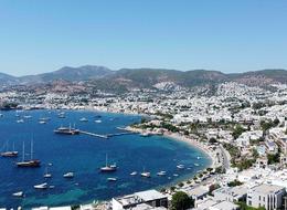 Bodrum'da tatil yine cep yakacak! Oda ve plaj ücretleri dudak uçuklatıyor, kişi başı 43 bin TL!
