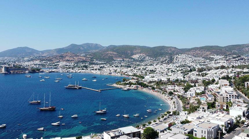 Bodrum'da tatil yine cep yakacak! Oda ve plaj ücretleri dudak uçuklatıyor, kişi başı 43 bin TL!