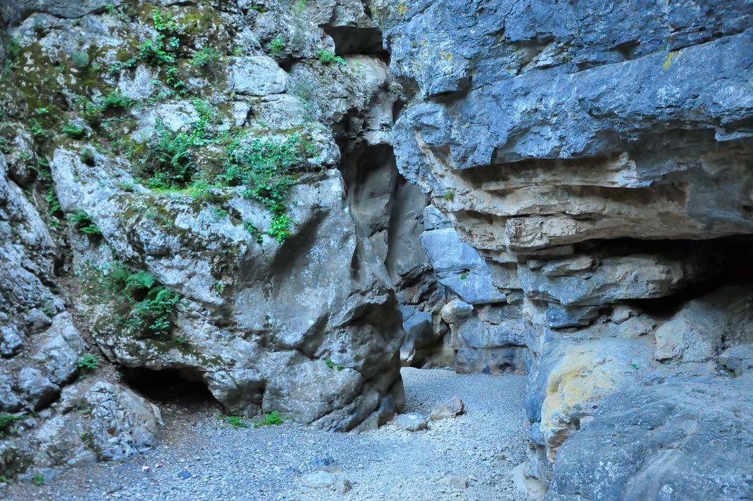 MANISADA-SAKLI-KANYON-KURUDU-VIDEO-E_724081_213986