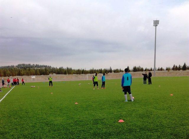 Harran Üniversitesi Besyoda futbol antrenörlük kursu