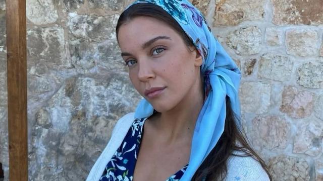 Uzak Şehir'in Pakize'si Yaren Güldiken'in pozlarına beğeni yağdı! 