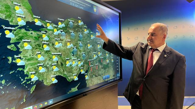 Meteoroloji uzmanından hava durumu uyarısı: 'Sıcaklıklar mevsim normallerinin 10 derece üzerine çıkacak'