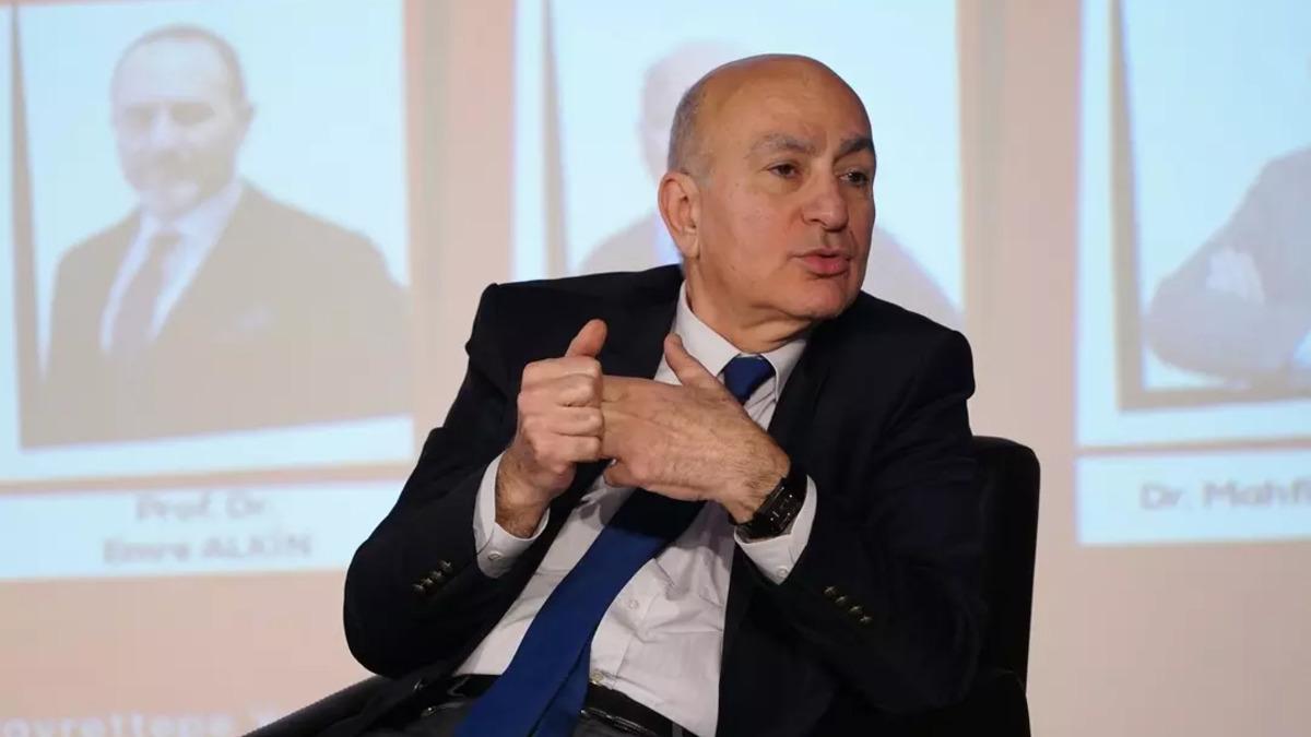 Mahfi Eğilmez'den faiz yorumu: "Temmuz toplantısını indirim yapmadan geçemeyecekler"