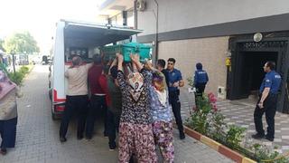 Manisa'da emekli doktor evinde ölü bulundu