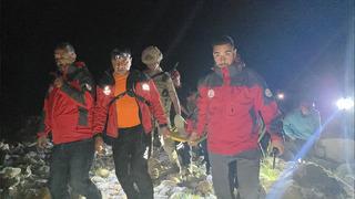 Doğa yürüyüşü yaparken metrelerce yüksekten düştü! 4 saat süren çalışma sonunda kurtarıldı