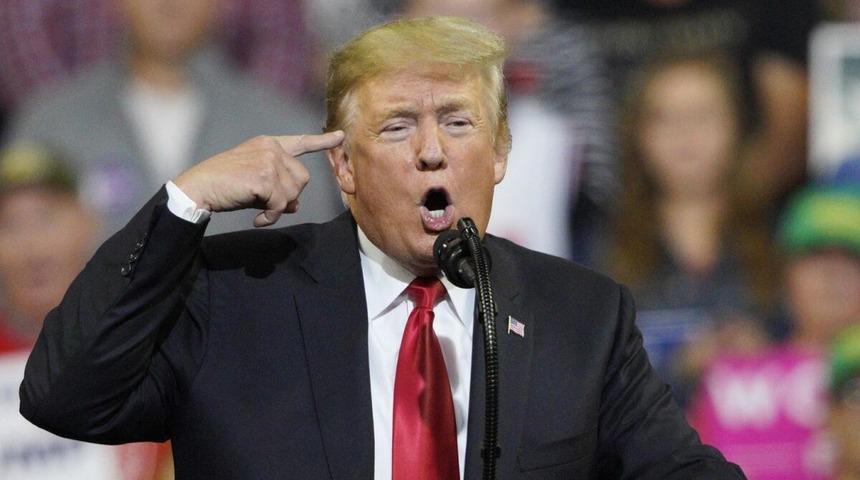 Donald Trump, "Katar" sorusu soran NBC News muhabirine sinirlendi: "Sen berbat bir muhabirsin! Yeterince zeki de değilsin"