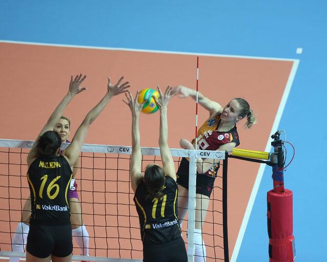 Filedeki Türk derbisinde kazanan VakıfBank