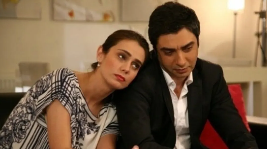 Çiğdem Batur Kurtlar Vadisi Pusu'daki o sahneyi anlattı! "Polat Leyla'yı kollarından tutar ve..."