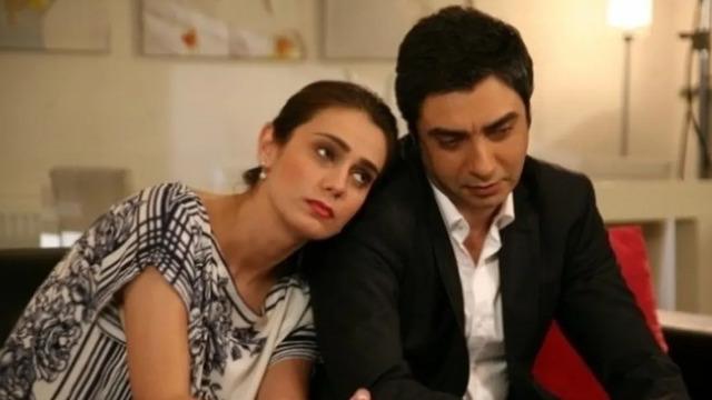 Çiğdem Batur Kurtlar Vadisi Pusu'daki o sahneyi anlattı! Polat Leyla'yı kollarından tutar ve...