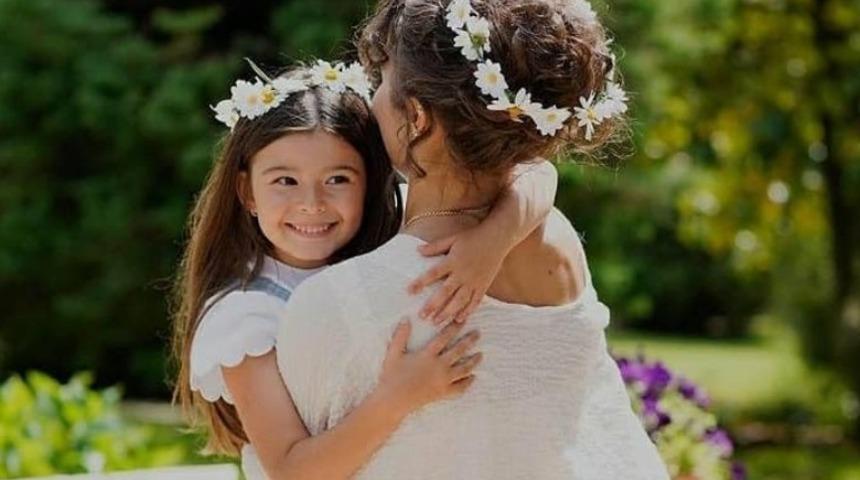 Sen Çal Kapımı ile yıldızı parlamıştı! 10 yaşındaki Maya Başol'un doğum günü pozları gündemde! 'Alya Albora sandım'