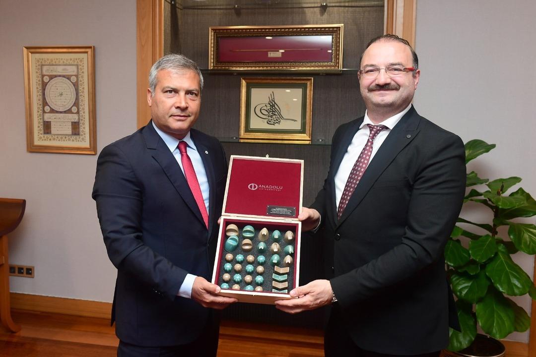 Açıköğretime ortak vizyon: Kalite ve ulaşılabilirlik için yeni adımlar! "Kapsayıcı ve erişilebilir bir eğitim modelini birlikte inşa edebiliriz" 1