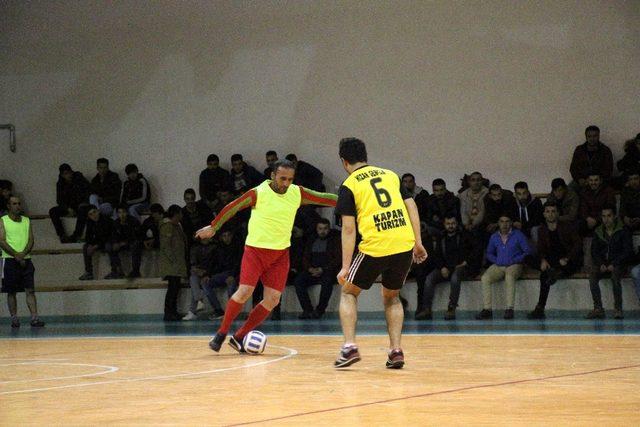 Hizan’da futsal turnuvası