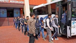 Büyü Bozacağız deyip dolandırıcılık yapan 7 şüpheli gözaltına alındı