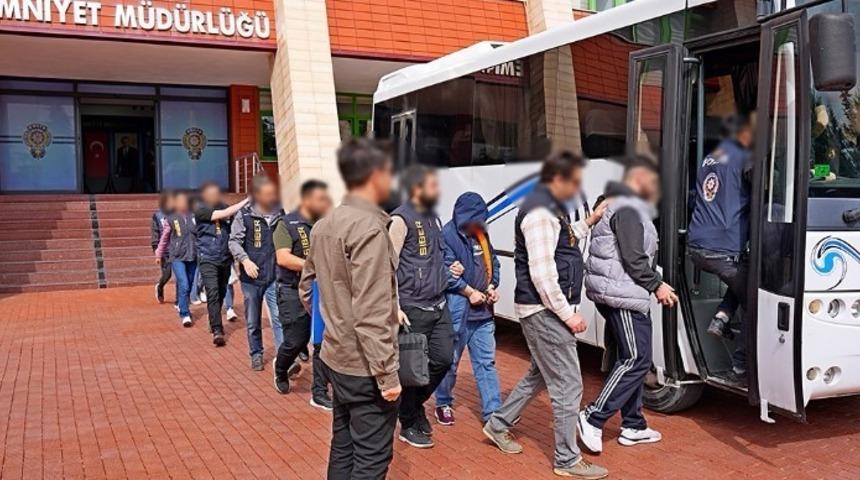 "Büyü Bozacağız" deyip dolandırıcılık yapan 7 şüpheli gözaltına alındı