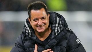 Acun Ilıcalı'dan çok konuşulan transfer! Ünlü ismin oğlu resmen Hull City'e imzayı attı