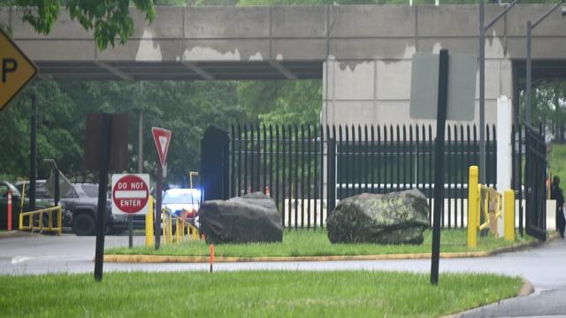 ABD'de CIA binası yakınlarında hareketli anlar! Şüpheli kişi güvenlik görevlilerince vuruldu