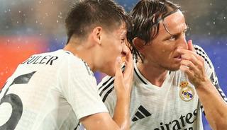 Real Madrid'de beklenen ayrılık gerçekleşti! Yıldız futbolcu takıma veda etti