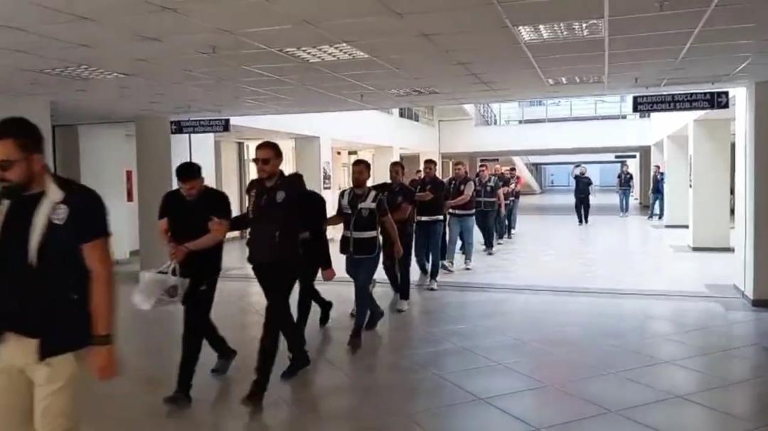 4 ilde yasa dışı bahis operasyonu! 5 kişi tutuklandı: 700 milyonluk vurgun yapmışlar 1