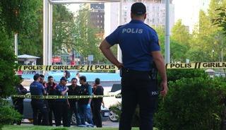 TBMM'ye giremeyince havaya ateş açtı! Polisi görünce kaçmaya çalıştı
