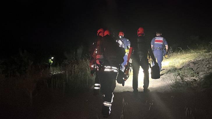 Ormanda kazdıkları kuyuda mahsur kalan 2 kişi için kurtarma çalışması başlatıldı G4