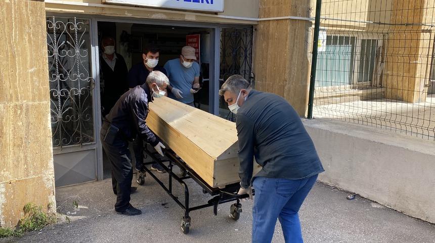 Sivas'ta KKKA hastalığı şüphesiyle tedavi gören kişi öldü