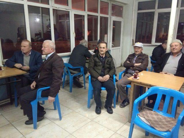 Hisarcık AK Parti Teşkilatı köyde toplandı