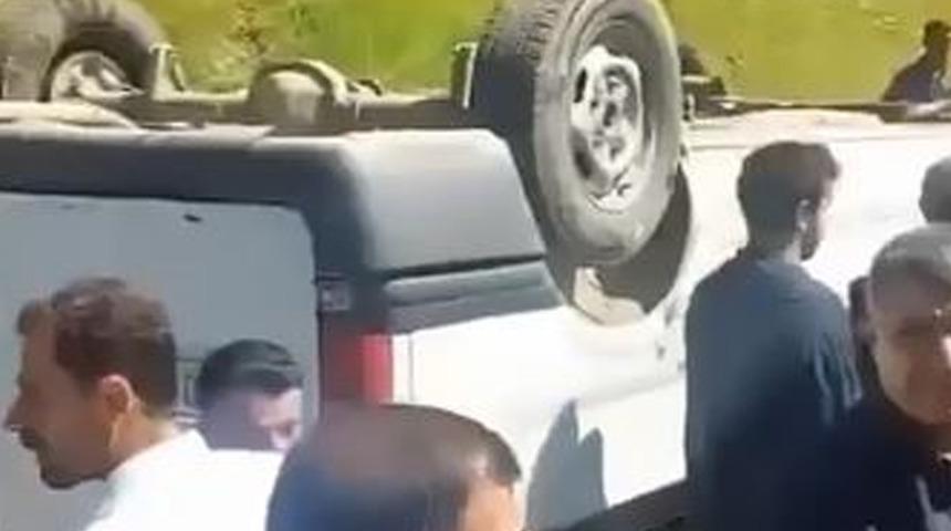 Hakkari'de öğrenci servisi takla attı! Yaralılar var