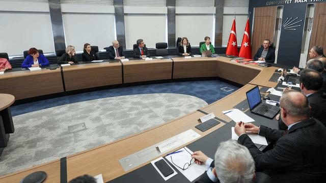 CHP, TBMM'nin ikinci devresi için grup yönetimindeki isimleri belirledi