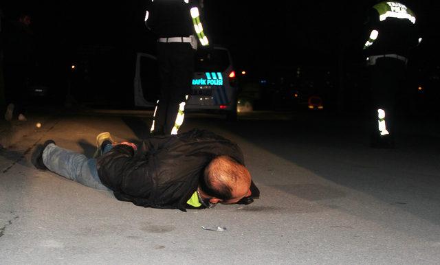 Sahte plakayla 30 kilometre polisten kaçtı