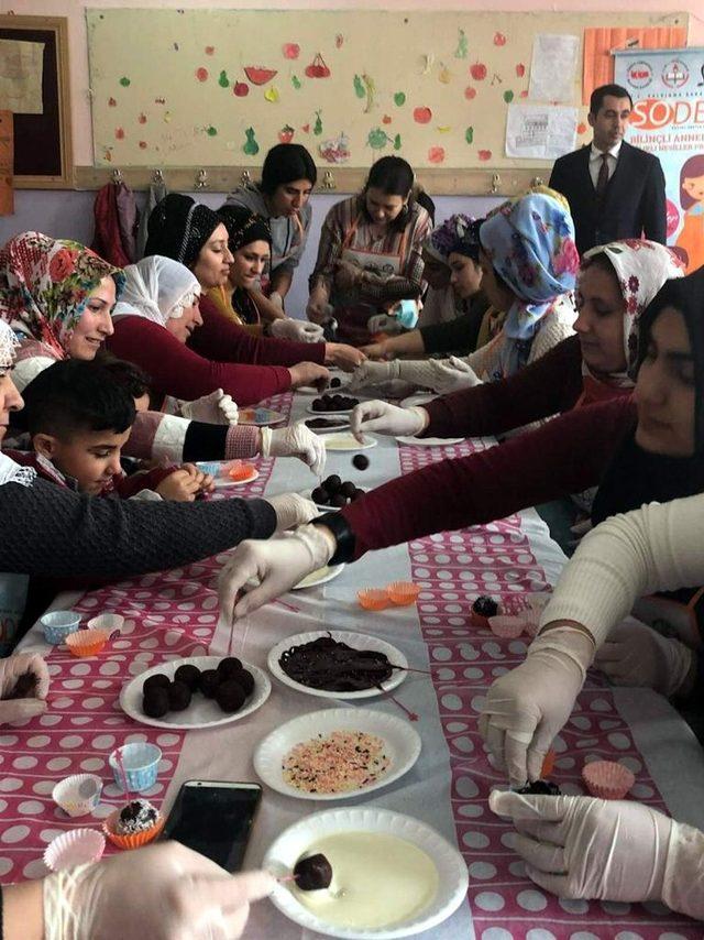 Atik, SODES kapsamındaki kursları inceledi