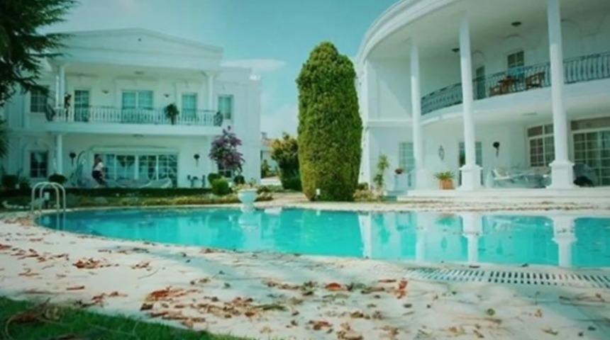 Medcezir'in çekildiği lüks villa satışa çıktı! İstenen rakam dudak uçuklattı