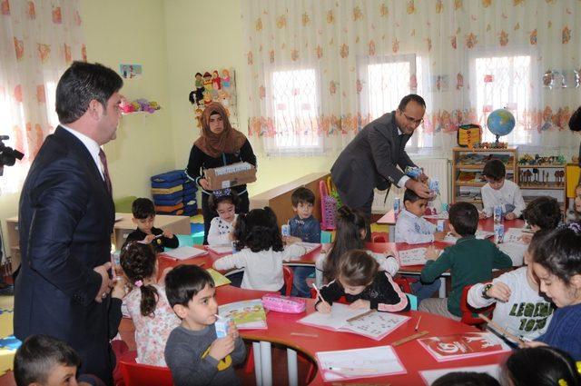 Şırnak’ta öğrencilere süt dağıtıldı