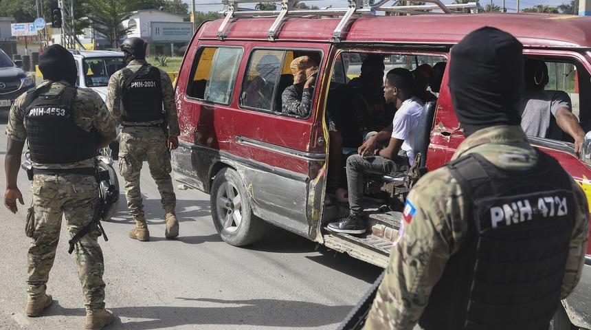 Haiti'de silahlı çete kasabaya saldırdı: 50 ölü